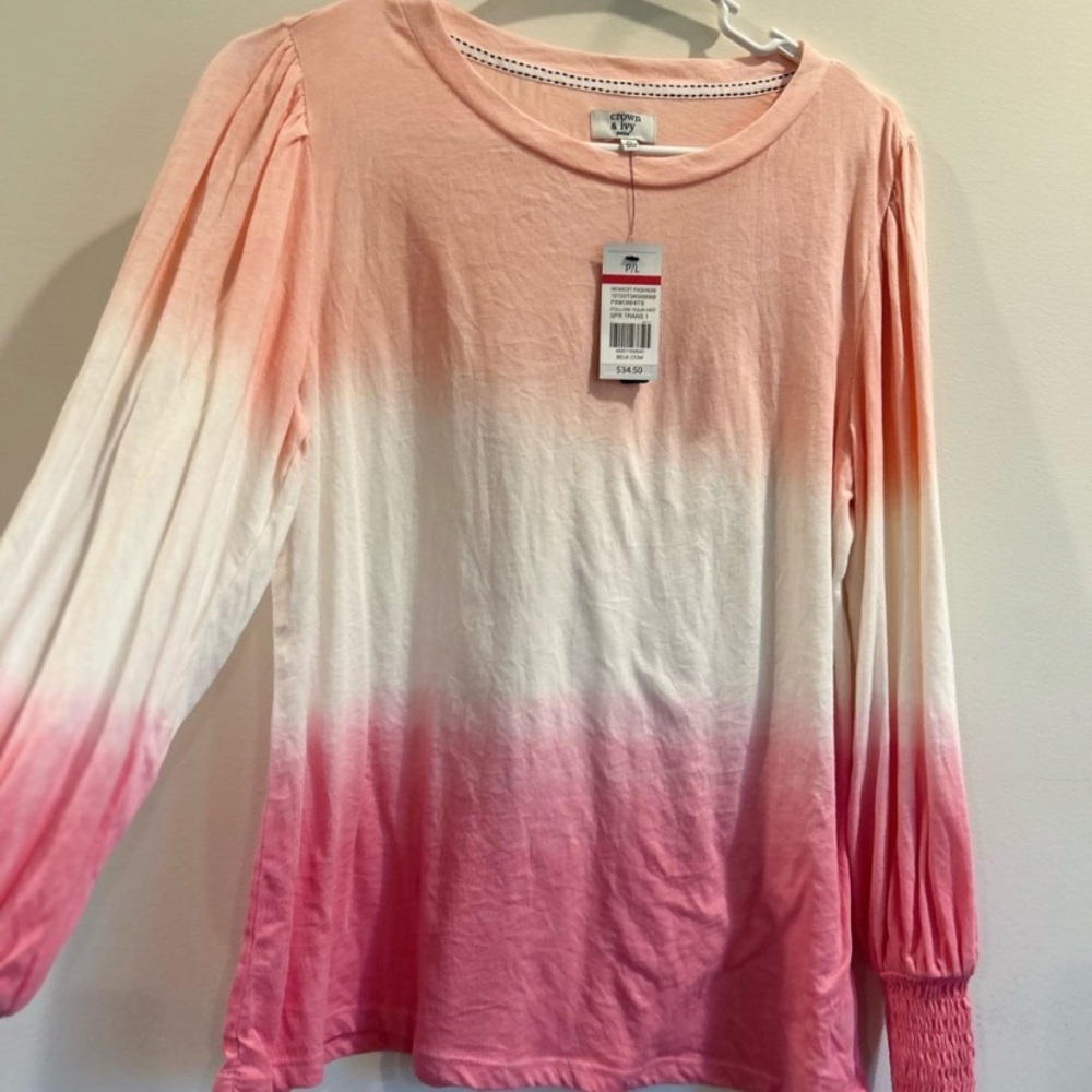 🍀 5 for $25 🍀 Crown & Ivy Pink Ombre Long Sleeve Top